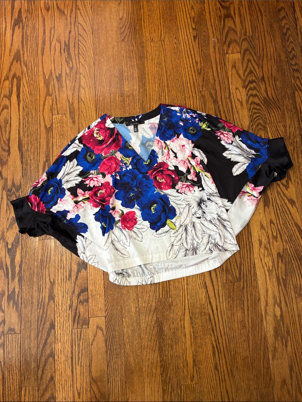 White House Black Market Floral V-Neck Dolman Tunic Blue, Pink & Black size S